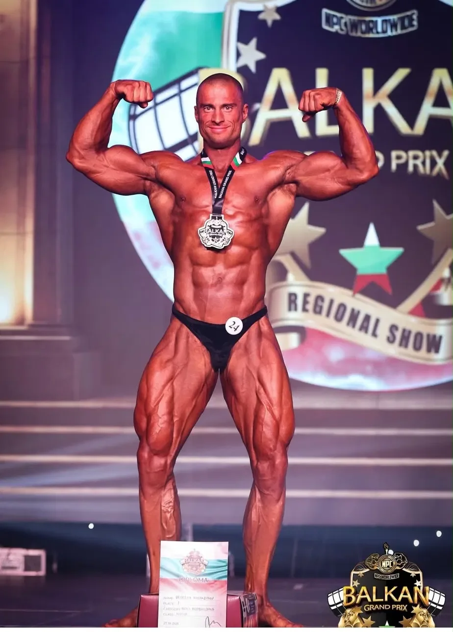 Stage pose